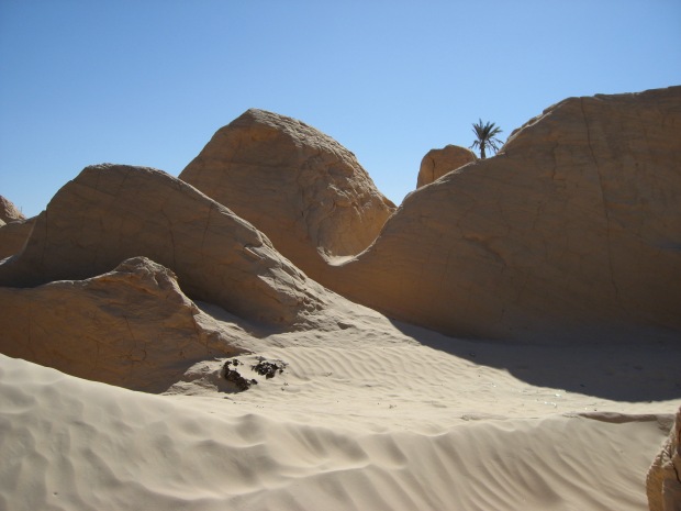 Wüstenlandschaft - Foto: Johannes Anguane - Pixelio 
