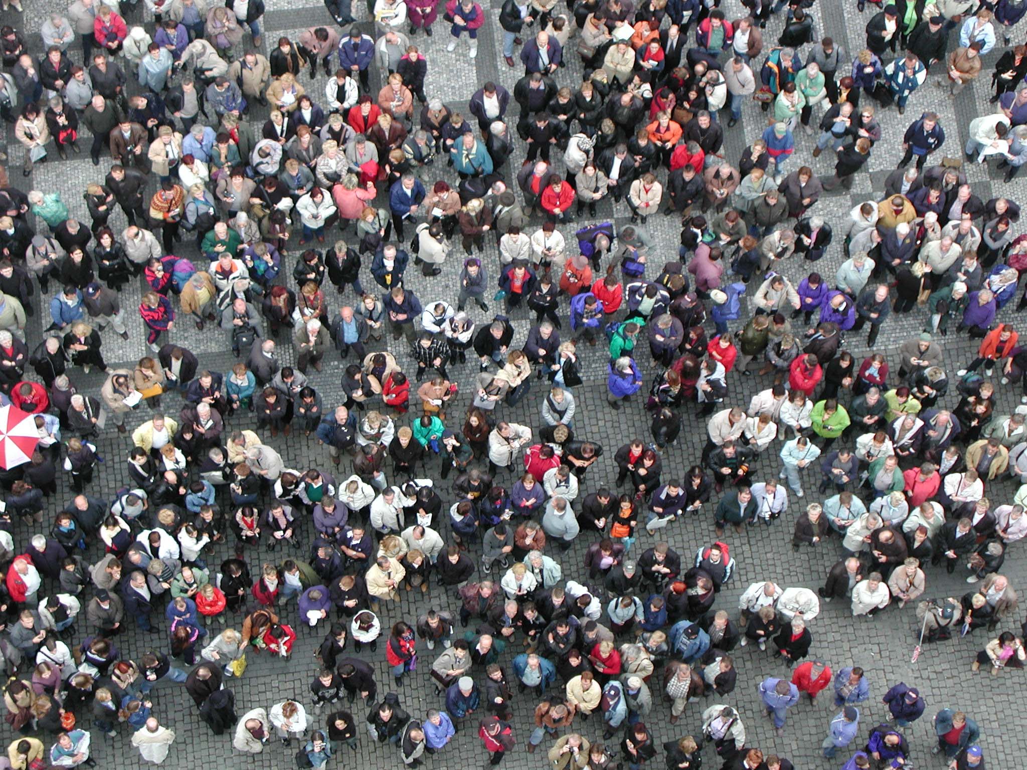 Menschenmenge - Foto: Walter Reich - pixelio.de