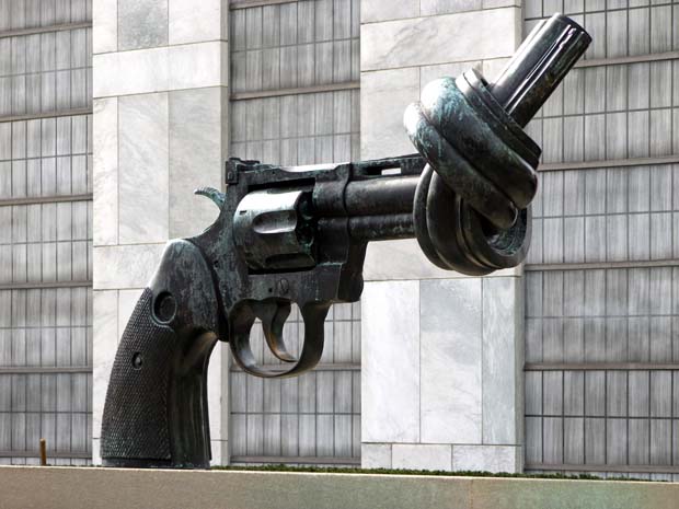 Pistole -  Foto: Rainer Sturm - pixelio.de