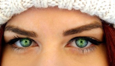 Frau mit grünen Augen