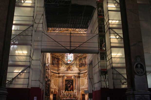 römische Kirche im Umbau - Foto: Plum