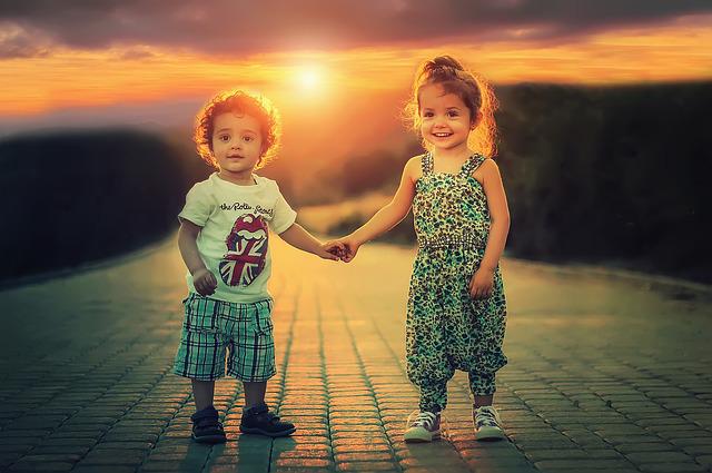 Kinder - Foto: Bessi - Pixabay.com